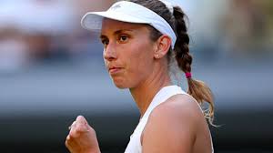 Elise Mertens avanza a octavos de final en Wimbledon 2025