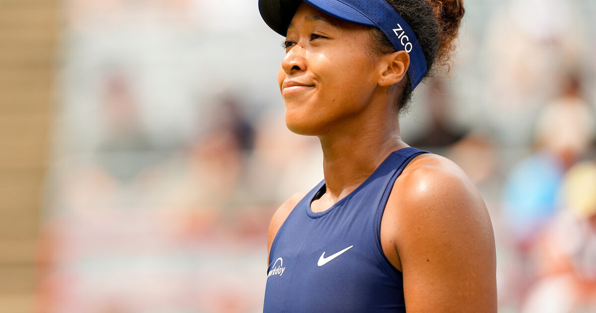 Naomi Osaka remonta en Montreal: salva puntos de partido y vence a Samsonova